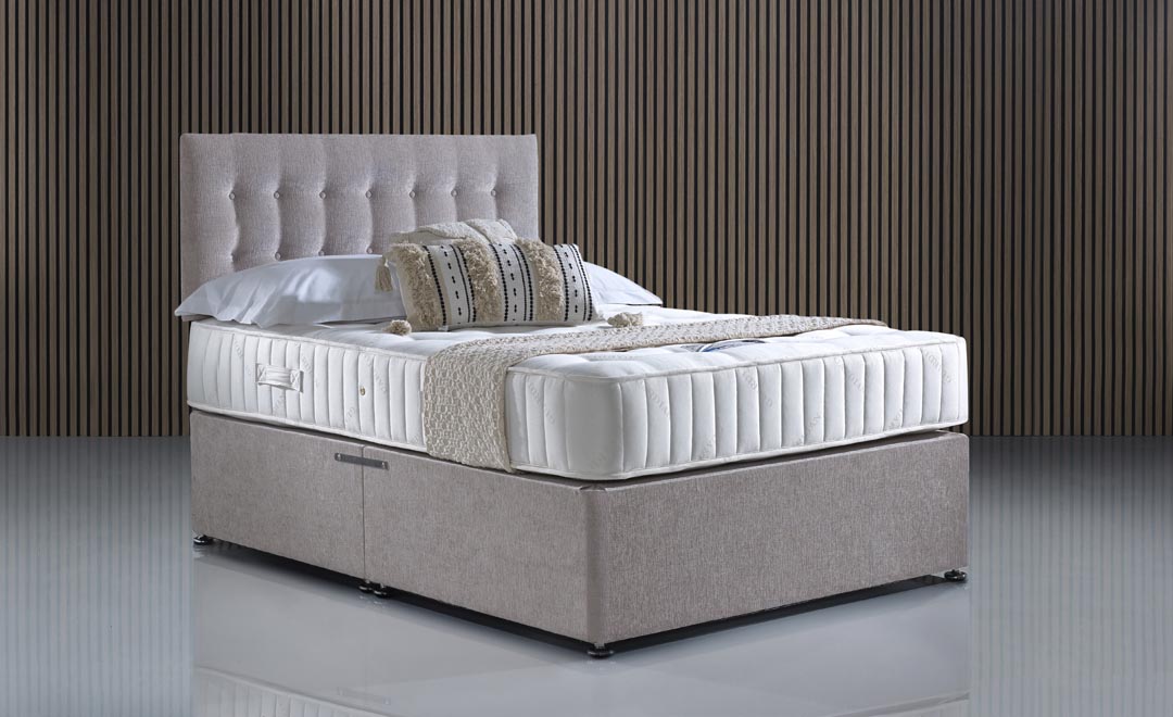 Barcelona Divan bed